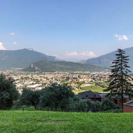 加尔达湖滨La Terrazza Di Vincent Sul Garda公寓 外观 照片
