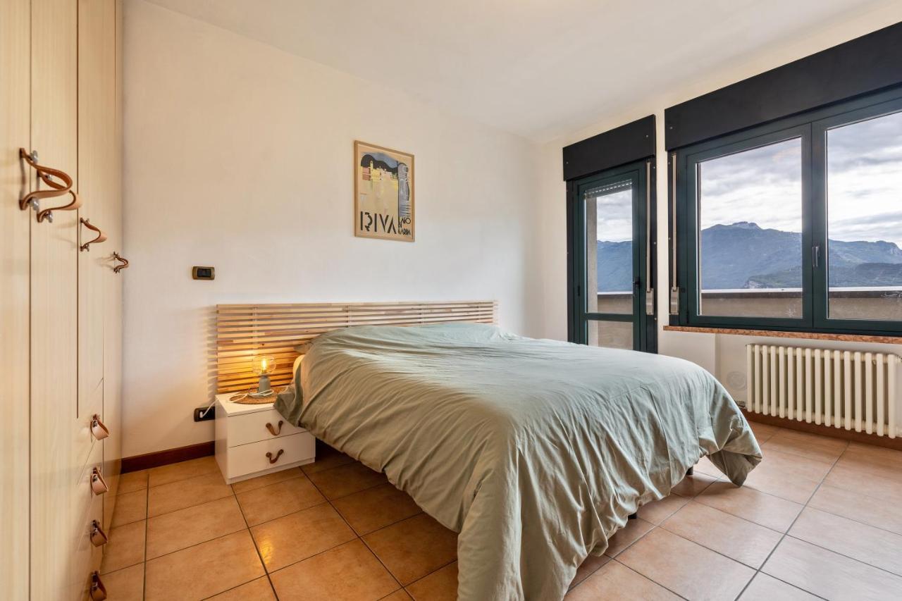 加尔达湖滨La Terrazza Di Vincent Sul Garda公寓 外观 照片