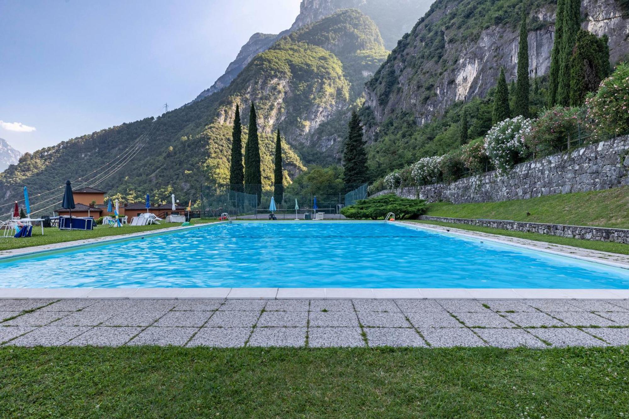 加尔达湖滨La Terrazza Di Vincent Sul Garda公寓 外观 照片
