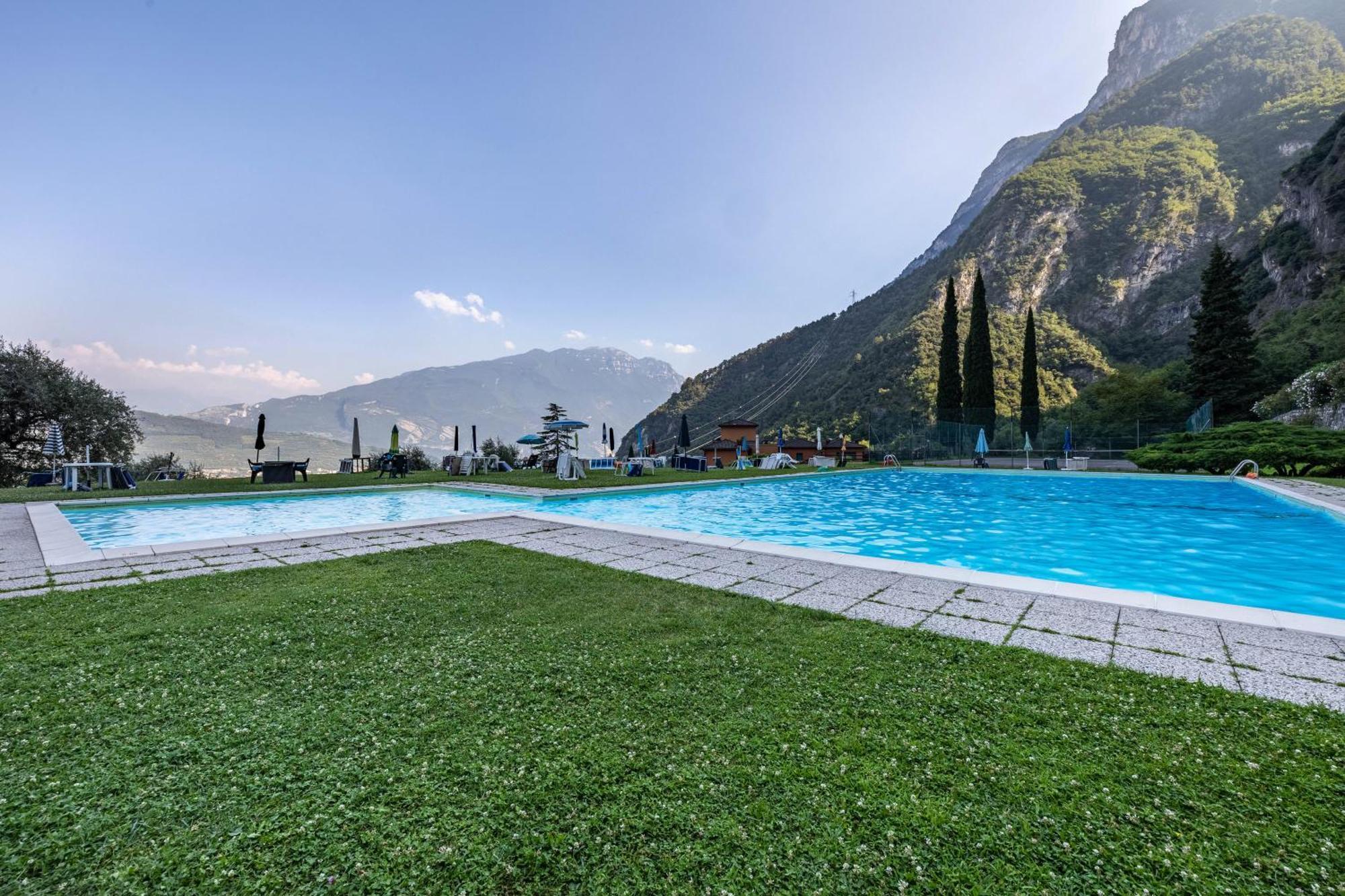 加尔达湖滨La Terrazza Di Vincent Sul Garda公寓 外观 照片